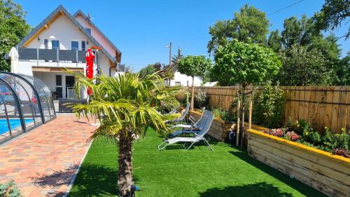 Κήπος έξω από το U8 apartmanház
