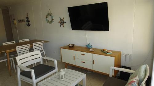 Gallery image of Apartamento Tacoa 701 con vista al mar. in Gaira
