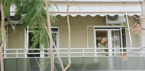 Best House, Ellinou Stratiotou, Ayia, Patra