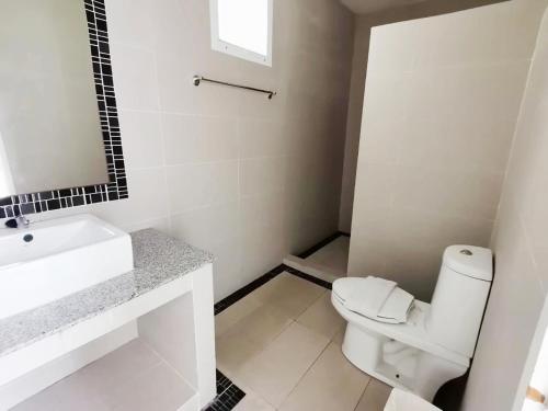 Koupelna v ubytování Pimjai Party Pool Villa Huahin 2 Bedroom