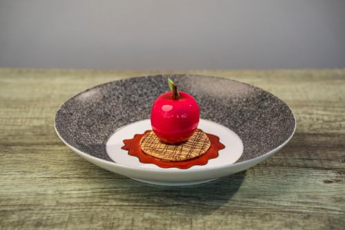 ホテルの敷地内または近くでの食事または食べ物