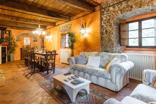 Gallery image of Sambuca Home Loft in San Romano in Garfagnana