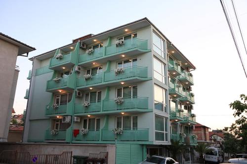 Bangunan di mana terletaknya hotel