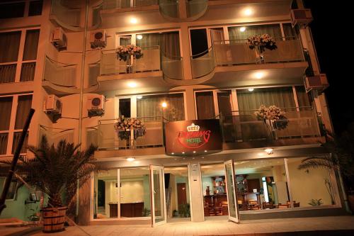 Bangunan di mana terletaknya hotel