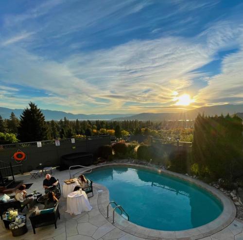 Gallery image of A Vista Villa Couples Retreat in Kelowna