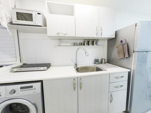 Cuina o zona de cuina de Great Location Fully Equipped