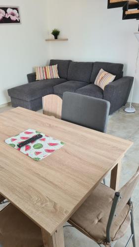 Χώρος καθιστικού στο U8 apartmanház