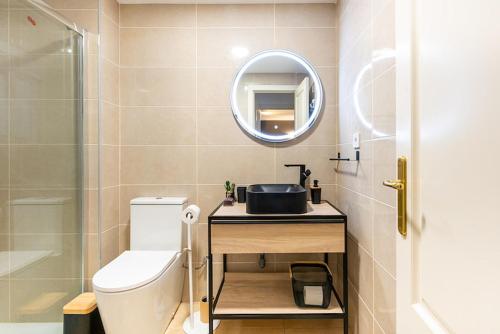 Koupelna v ubytování 1ste line sunset beach apartment Fuengirola