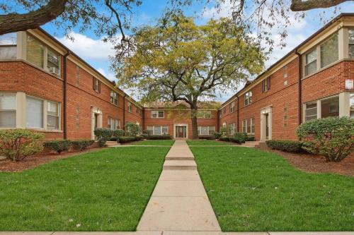 Cozy 1BR Apt Serene Local Vibe