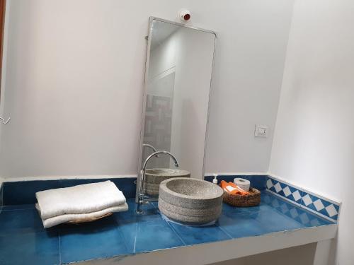 A bathroom at TANJORE HOME STAY