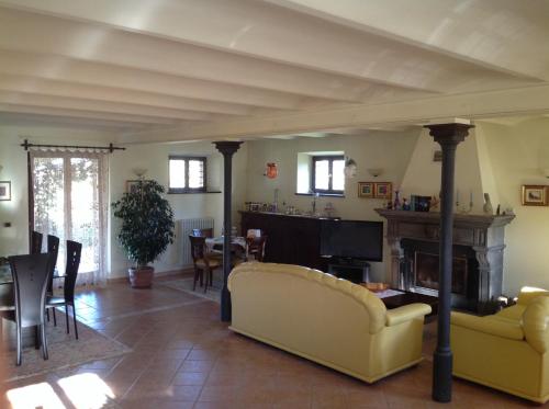 A seating area at Villa Giulia - Homelike Villas