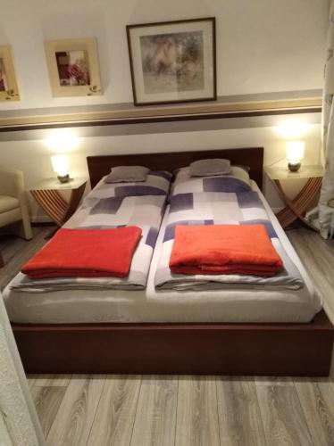 Hotel Garni "Adria"にあるベッド
