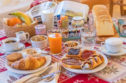 Еда / где поесть недалеко от мини-гостиницы