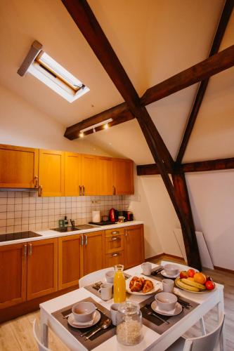 Una cocina o zona de cocina en Super central in Brussels