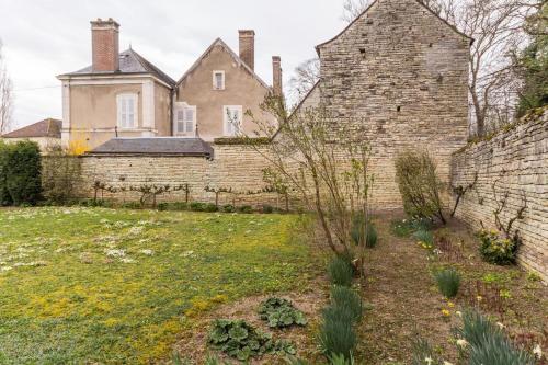 Taman di luar Le Clos de Tweed