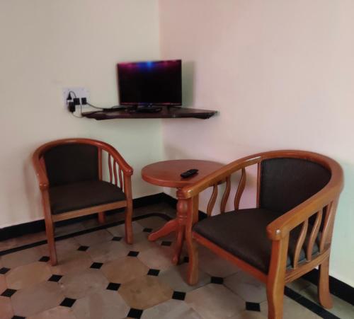 Gallery image of HOTEL CAVERI COMFORT INN in Madikeri