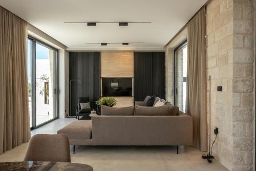 Villas Phos and Kallos