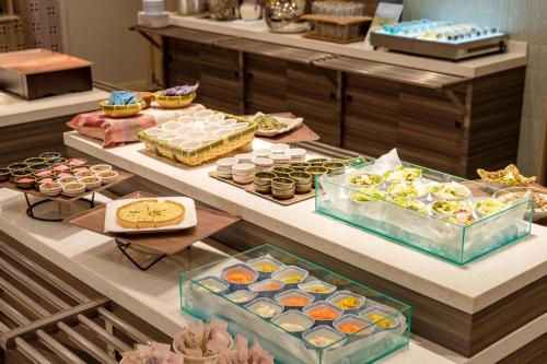 Makanan di atau berdekatan hotel