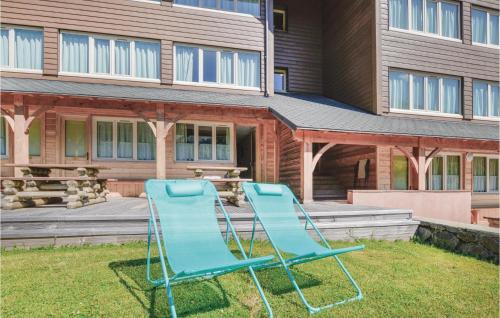 Awesome apartment in Laveissiere with WiFi