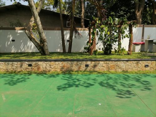 Kolam renang di atau dekat dengan Ceylonima Home Stay