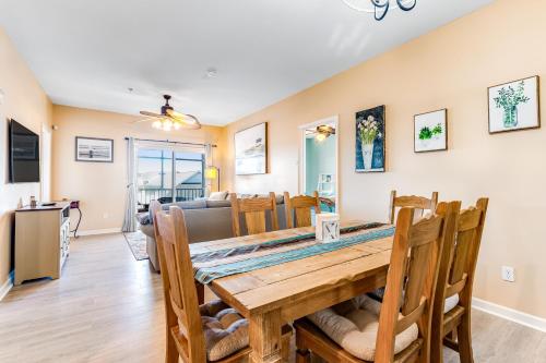 Φωτογραφία από το άλμπουμ του Villas at Bay Crossing - 34670 Villa Circle Unit #2304 σε Lewes