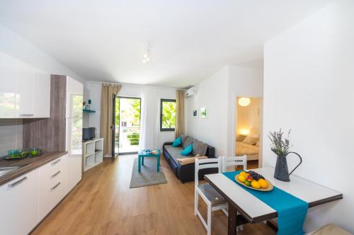 Apartments Shosha