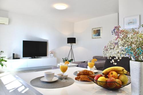 Town centre apartment Surprise