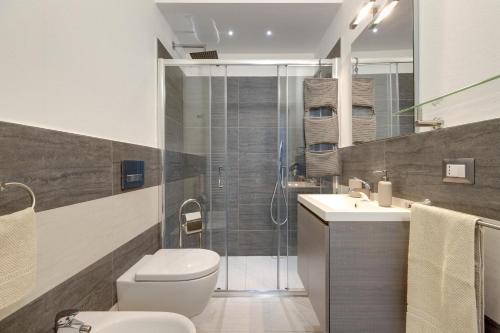 Koupelna v ubytování Giovannahouse