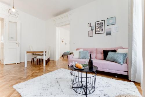 Spacious cozy 2bds apt in center - stp4