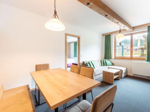 Posezení v ubytování Apartment in Wald near Zillertal Arena