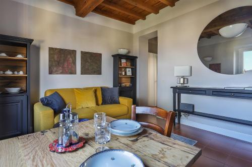 A seating area at Florence in the window- Unique view