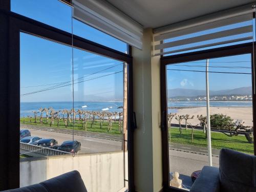 Ảnh trong thư viện ảnh của Foz Playa Rapadoira - 4 dormitorios ở Foz