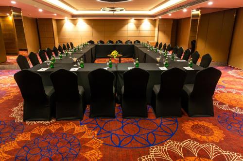 Konferenční prostory v ubytování The Elite Narasapura, a member of Radisson Individuals