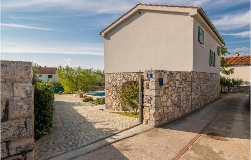 Beautiful Home In Malinska