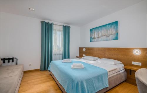 Beautiful Home In Malinska