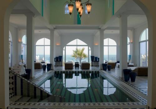 Kolam renang di atau dekat dengan Coco Ocean Resort & Spa