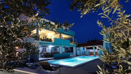 Πισίνα στο ή κοντά στο Apartmani "Villa Barbara"