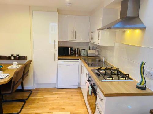 2 Bed 2 bath with Private Parking photo 19