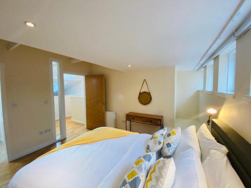 2 Bed 2 bath with Private Parking photo 23