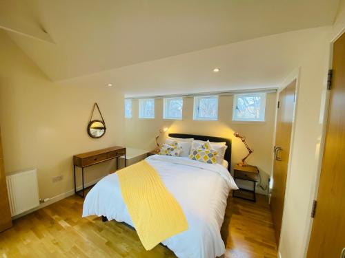 2 Bed 2 bath with Private Parking photo 24