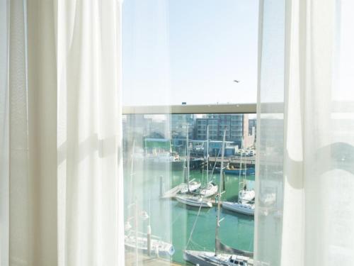 Pleasing Apartment in Den Haag with Great View over the Harbour