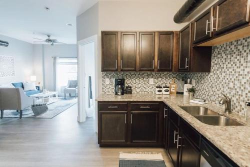 Η κουζίνα ή μικρή κουζίνα στο The Sanctuary Company Johnson City