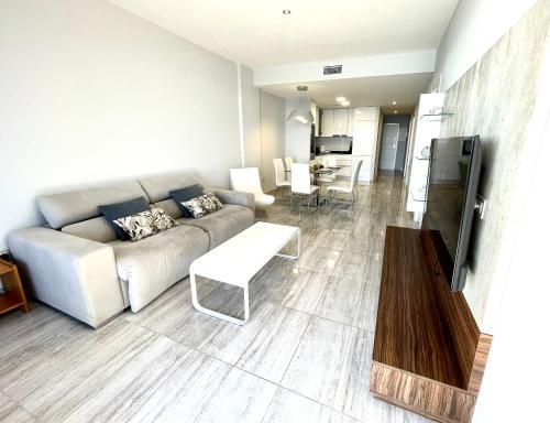 Exclusive Apartments on the first line of Benidorm Sol y Mar