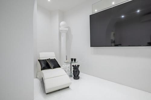 Black Diamond Suite