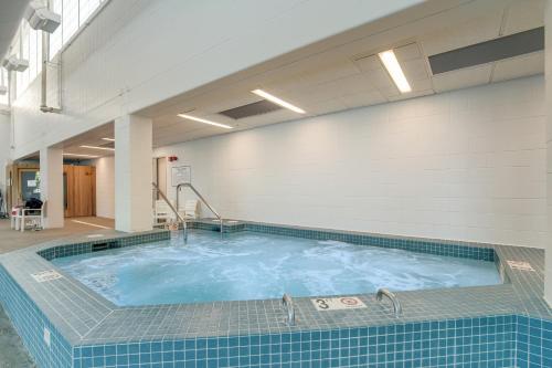 a large jacuzzi tub in a building at Sea Colony --- 508 Brandywine house in Bethany Beach
