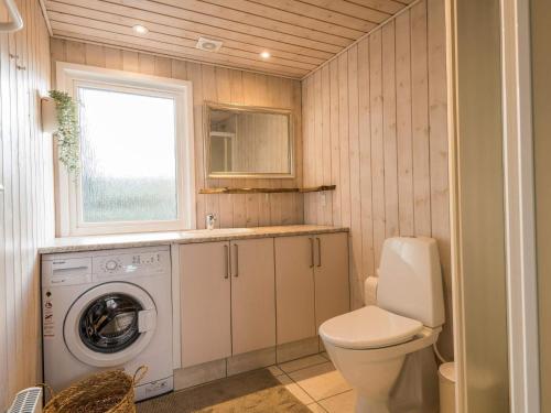 Ванна кімната в Holiday home Fanø CLVIII