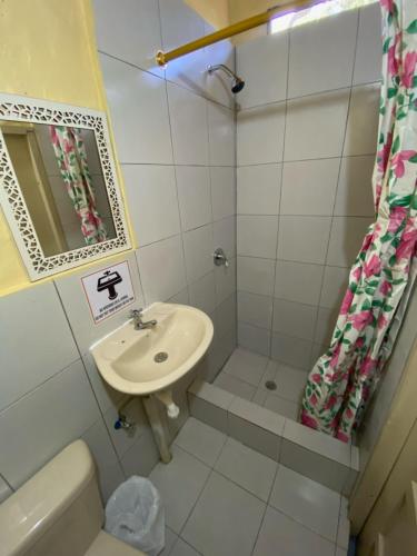 Koupelna v ubytování CHECK INN