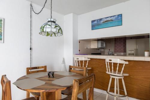 Montego Bay Club Beach Resortにあるキッチンまたは簡易キッチン