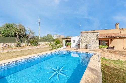 YourHouse Can Gonzalez, family-friendly villa with private pool