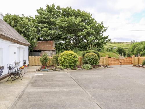Whispering Willows - The Thatch – Photos 4